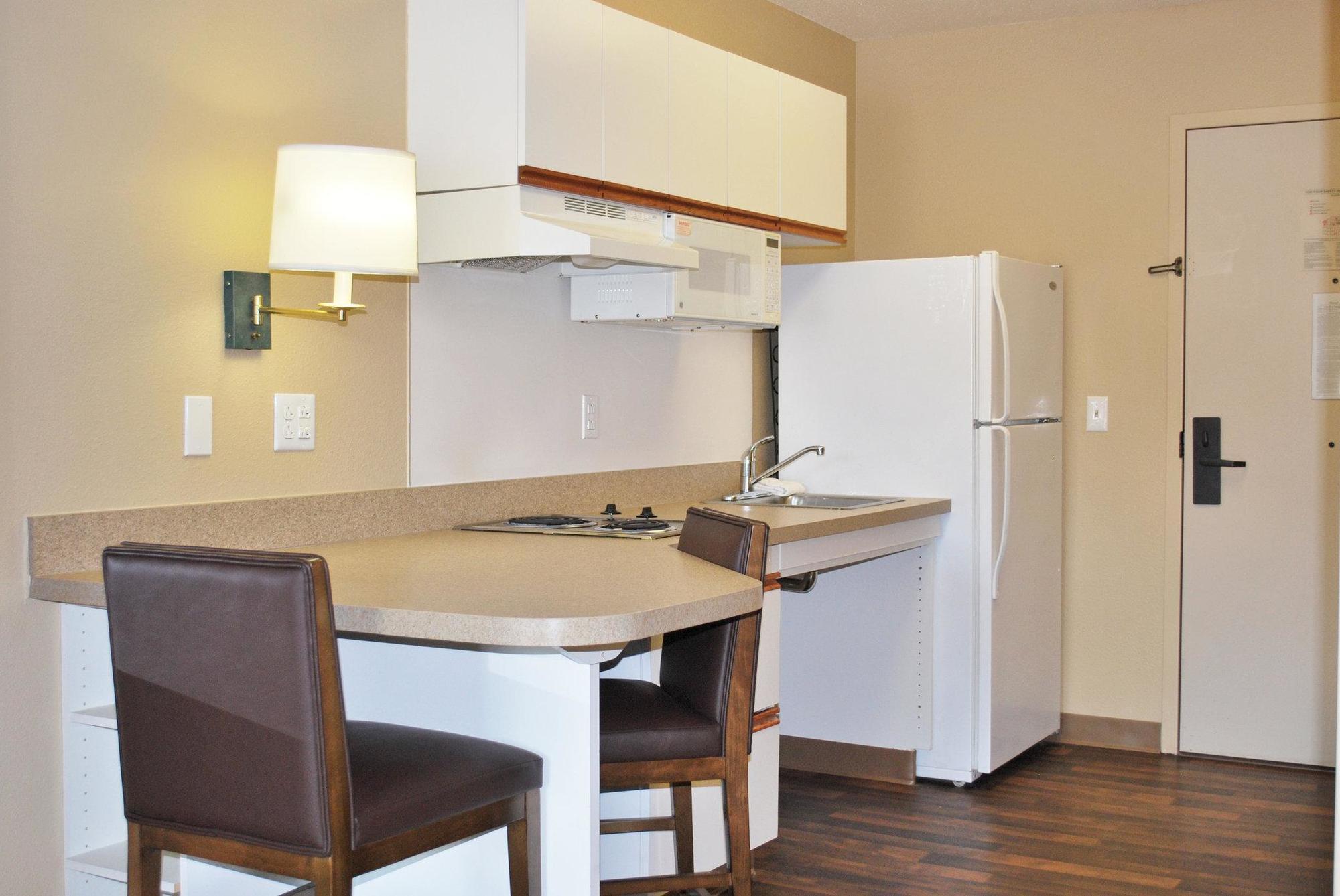 Extended Stay America Suites - St Louis - Westport - Central Maryland Heights Exterior photo